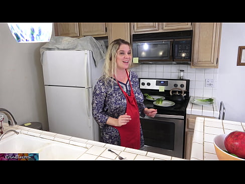 ❤️ A madrasta o ordenha na cozinha antes de sua data ❤❌ Sexo vídeo em pt-br.xxxner.ru ☑